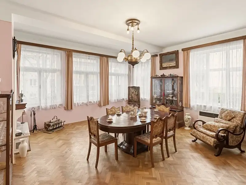 Prodej vily 321 m², pozemek 1044 m², Poděbrady – náhled fotky 2