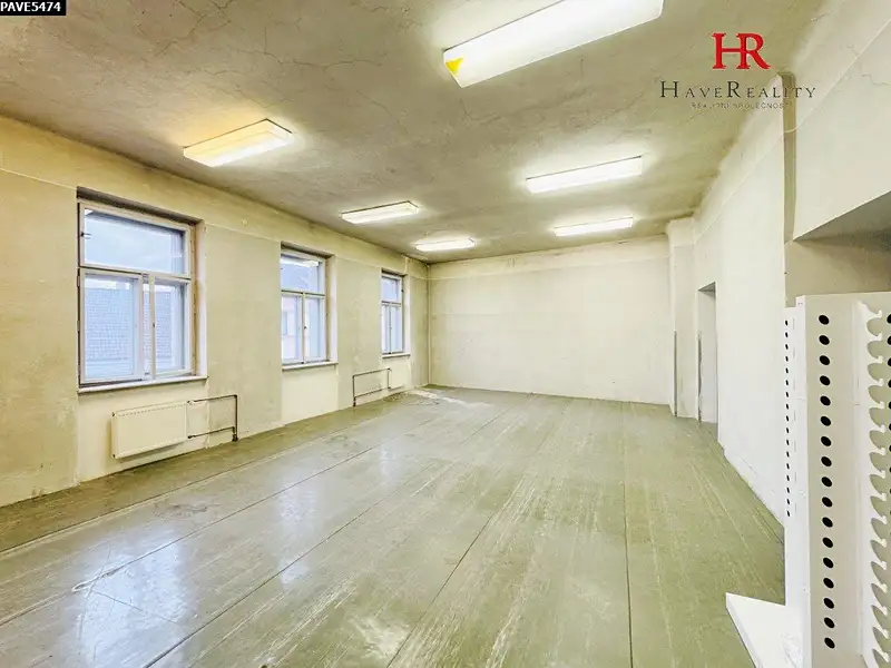 Pronájem skladového prostoru 112 m², Benešov – náhled fotky 2