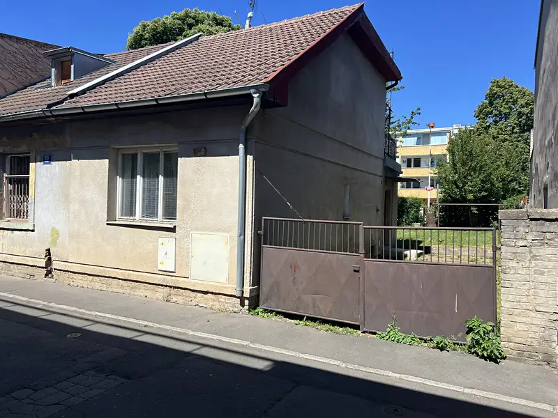Prodej rodinného domu 58 m², pozemek 215 m², Praha – náhled fotky 2