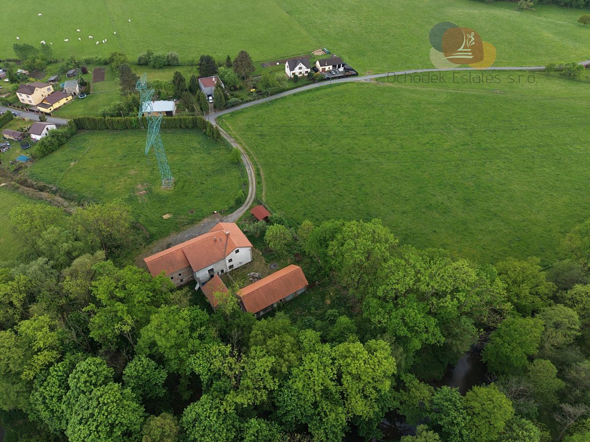 Prodej rodinného domu 993 m², pozemek 12976 m² – fotografie 2