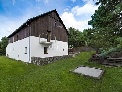 Prodej  chalupy 380 m², pozemek 461 m²