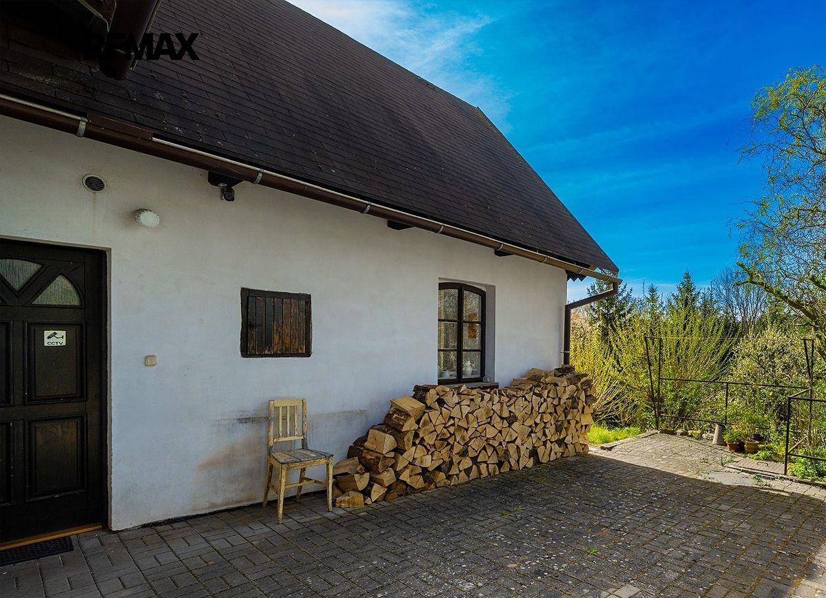 Prodej rodinného domu 107 m², pozemek 2319 m² – fotografie 2