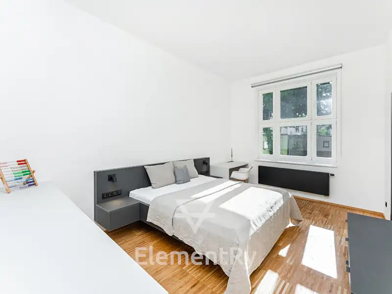 Pronájem bytu 3+kk 99 m², Hradec Králové – náhled fotky 1