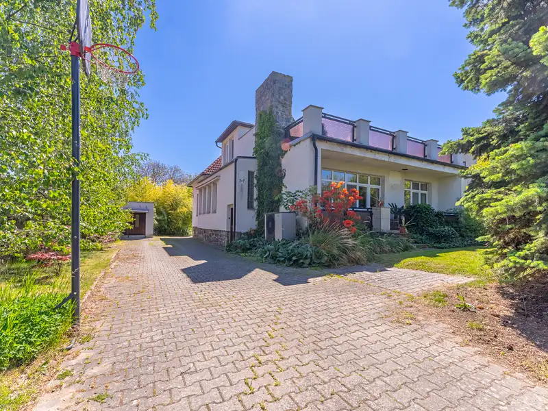 Prodej rodinného domu 200 m², pozemek 1393 m², Bystřice – náhled fotky 3
