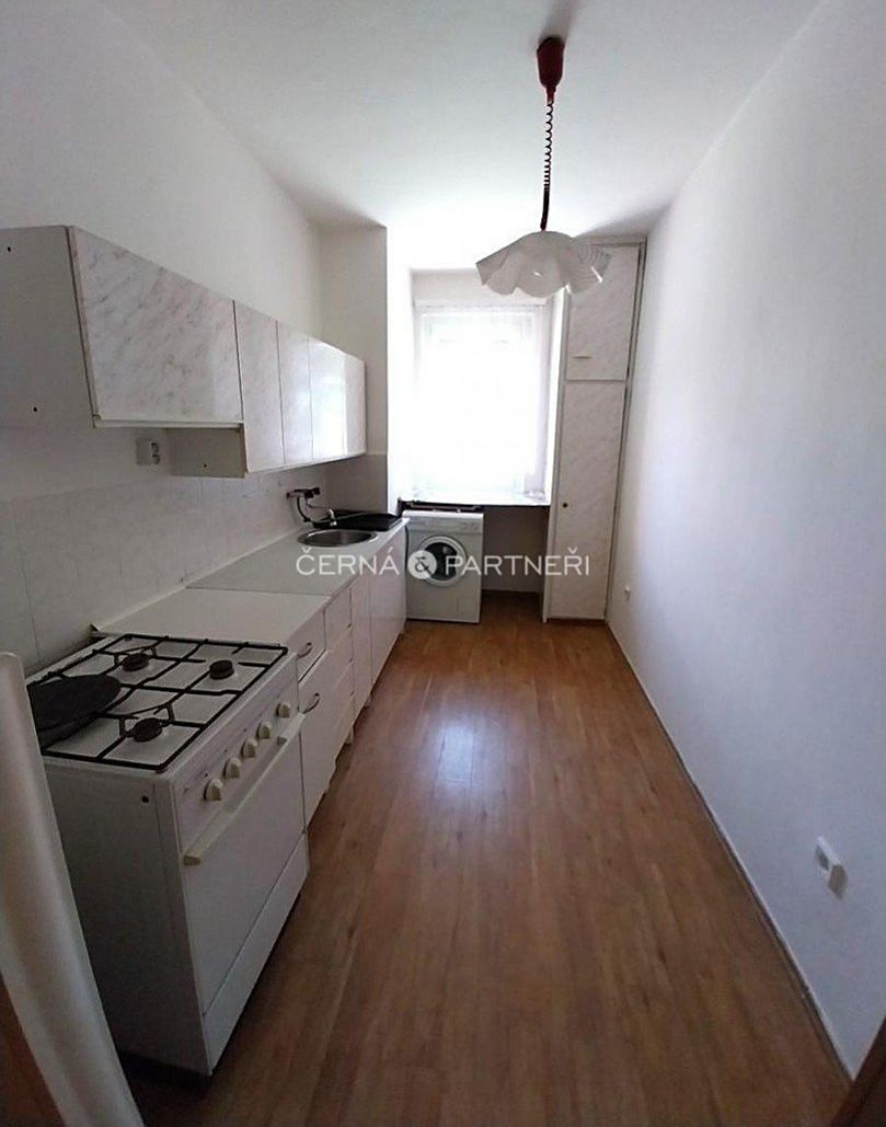 Pronájem bytu 1+kk 35 m² – fotografie 2