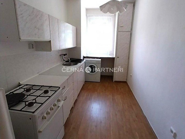 Квартира 1+kk в оренду, 35 м² (2 з 5)