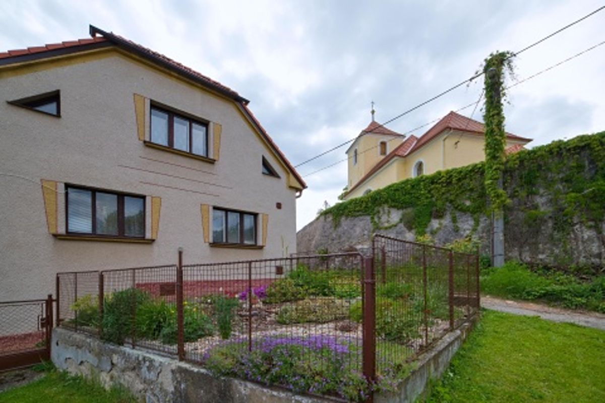Prodej rodinného domu 255 m², pozemek 3631 m² – fotografie 3