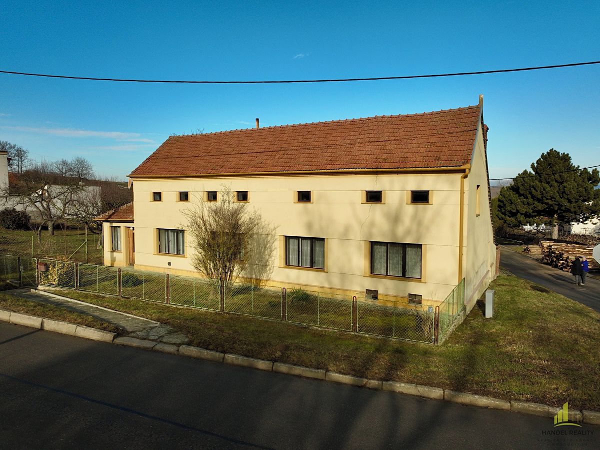 Prodej rodinného domu 122 m², pozemek 898 m²