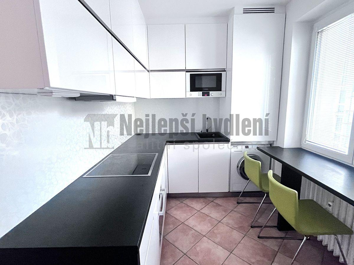 Pronájem bytu 2+1 56 m²