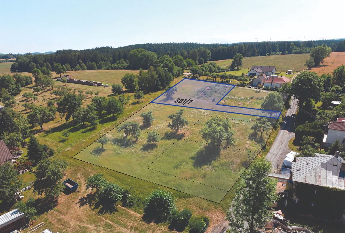Prodej stavebního pozemku 1226 m²