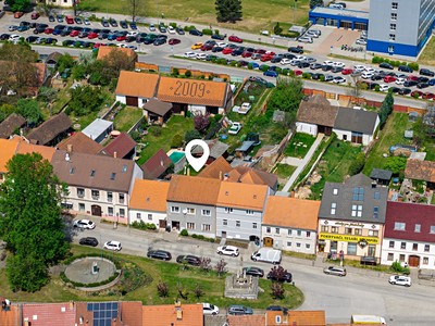 Prodej  rodinného domu 342 m², pozemek 744 m²