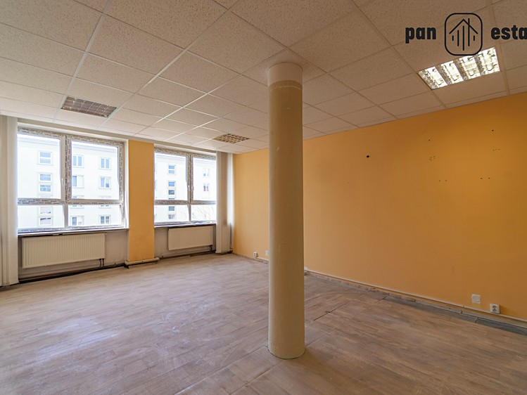 Комерційне приміщення на продаж, 1 300 м² (12 з 22)