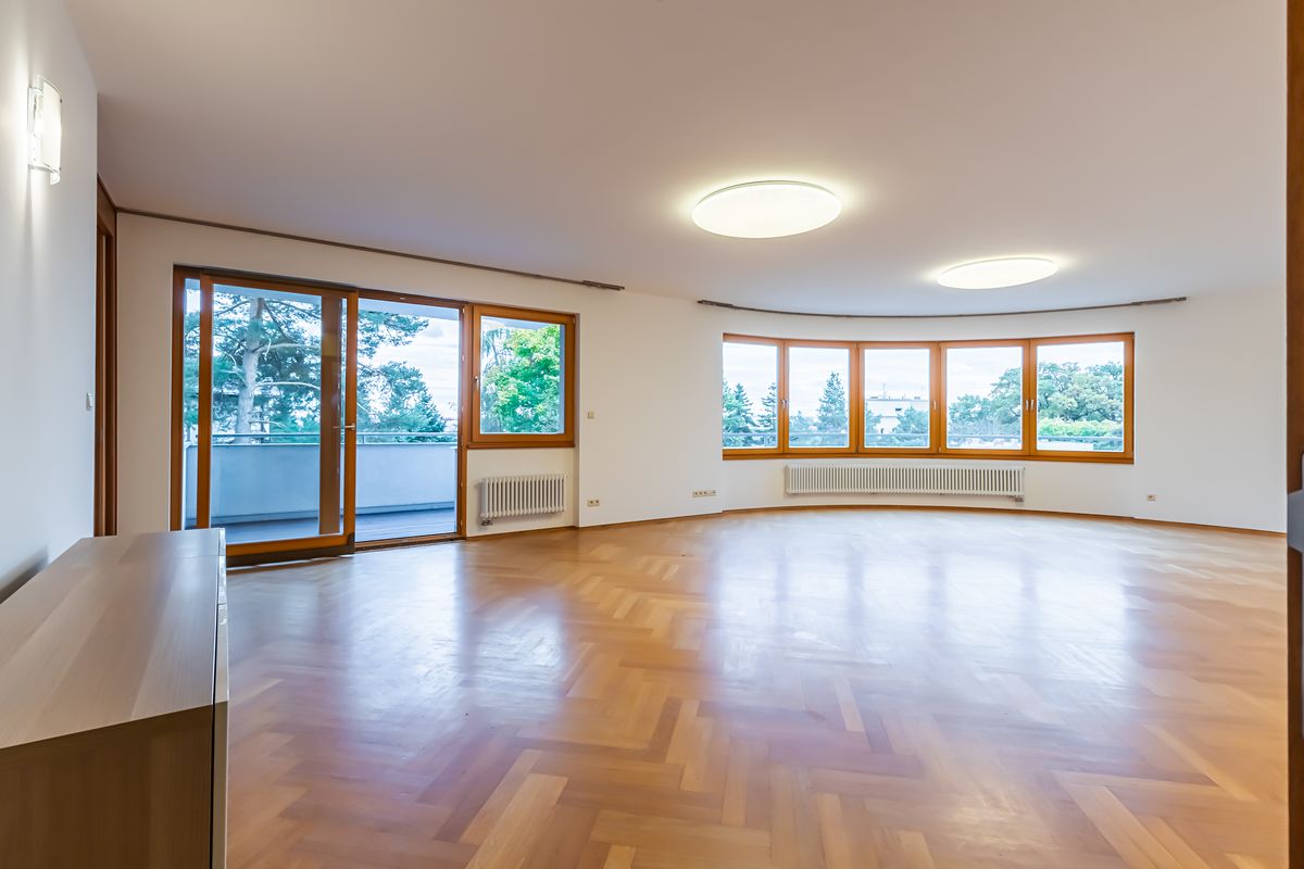 Pronájem bytu 5+1 181 m²