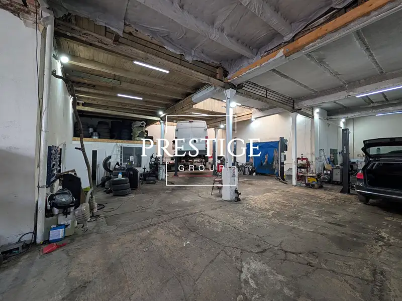 Pronájem obchodního prostoru 360 m², Praha – náhled fotky 1