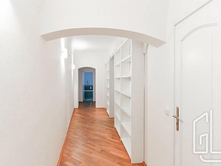 Квартира 4+1 в оренду, 178 м² (11 з 19)