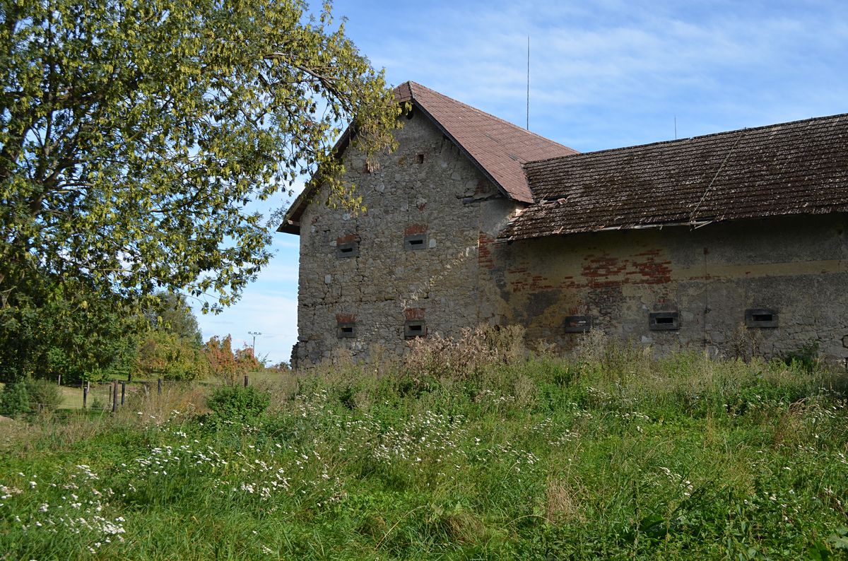 Prodej zemědělské usedlosti 200 m², pozemek 1638 m² – fotografie 4