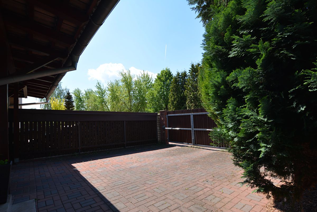 Prodej rodinného domu 195 m², pozemek 447 m² – fotografie 5