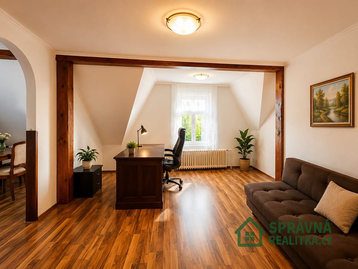 Prodej vícegeneračního domu 298 m², pozemek 666 m² – fotografie 4