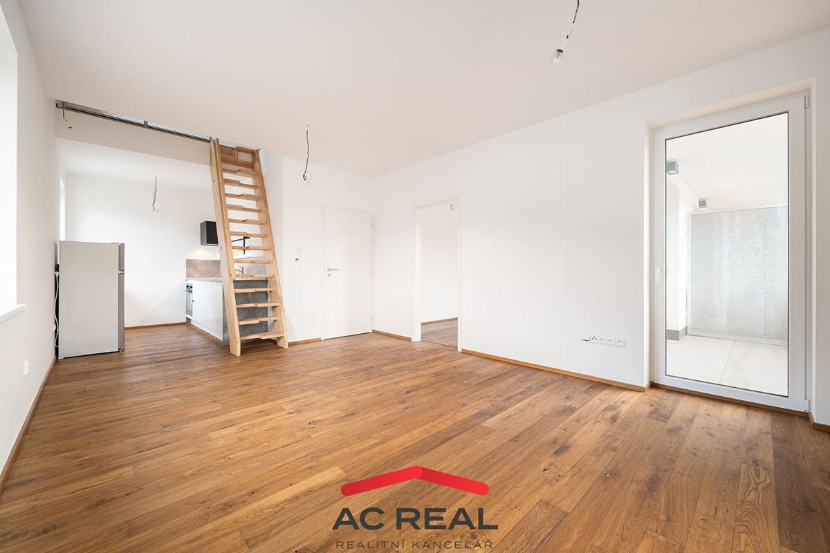 Prodej bytu 4+kk 99 m² – fotografie 3