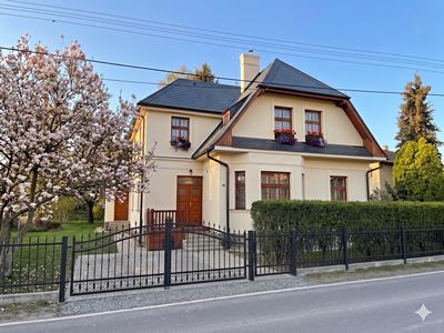 Prodej vily 372 m², pozemek 1036 m²
