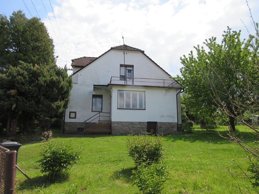 Prodej rodinného domu 126 m², pozemek 1684 m² – fotografie 2