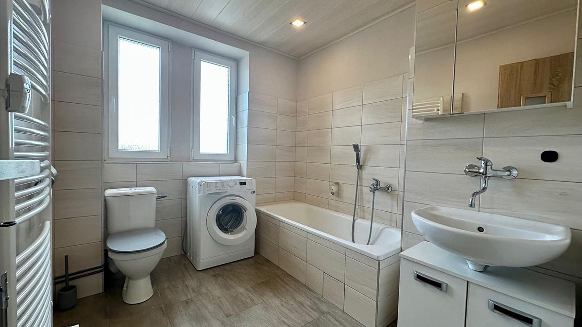 Pronájem bytu 2+1 52 m² – fotografie 4