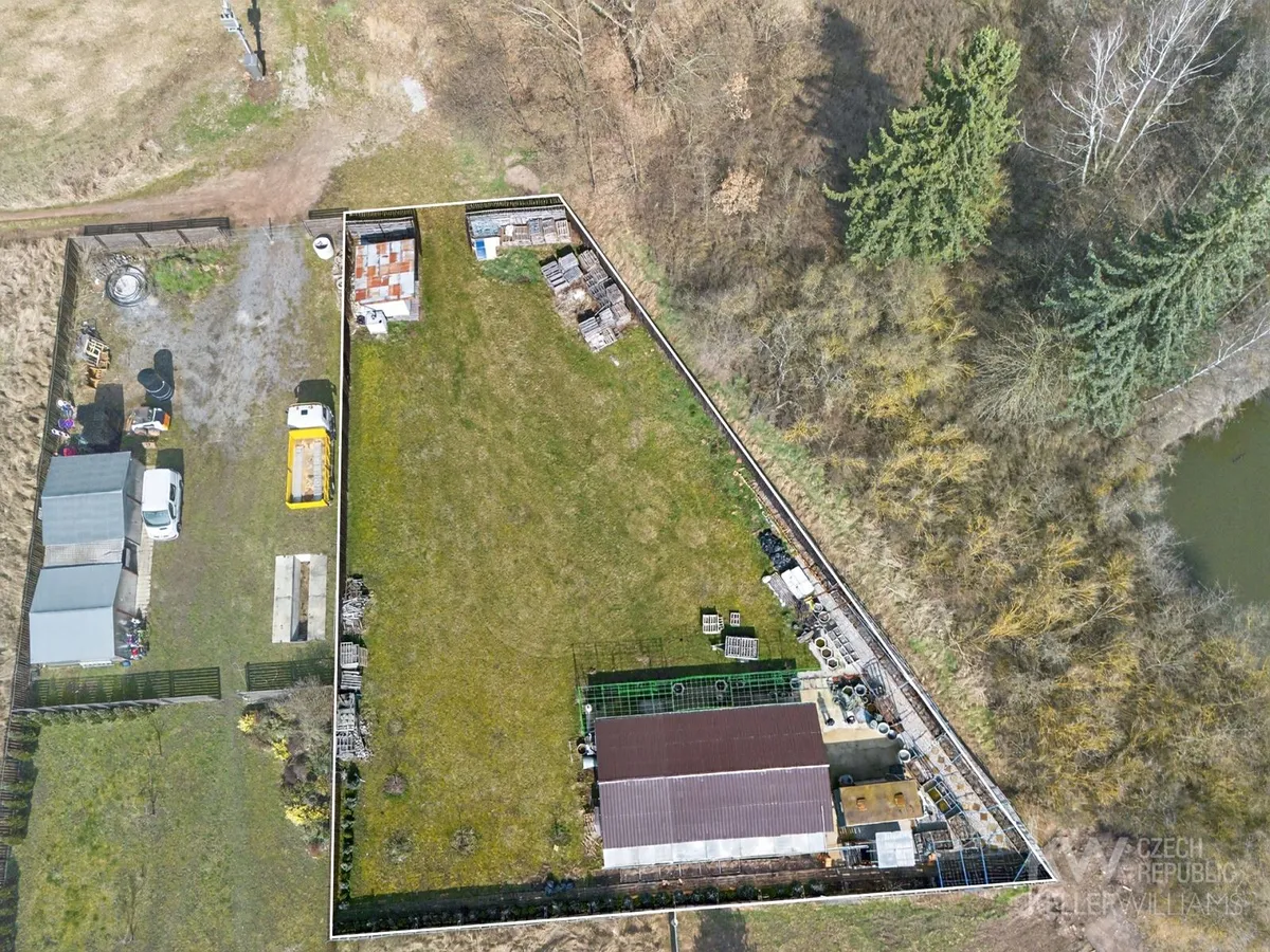 Prodej stavebního pozemku 1453 m²