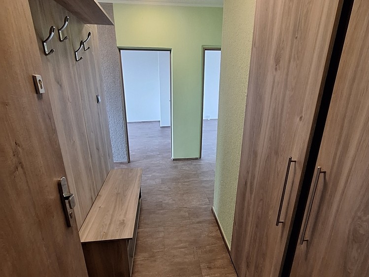 Pronájem bytu 2+1, 61 m² (4 z 21)