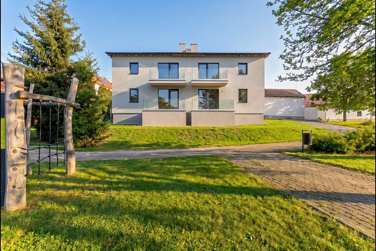Pronájem bytu 2+kk 53 m²