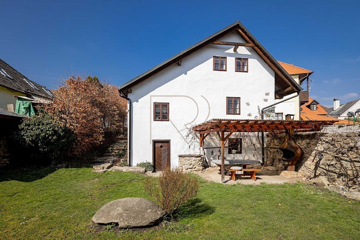 Prodej chalupy 250 m², pozemek 461 m² – fotografie 2
