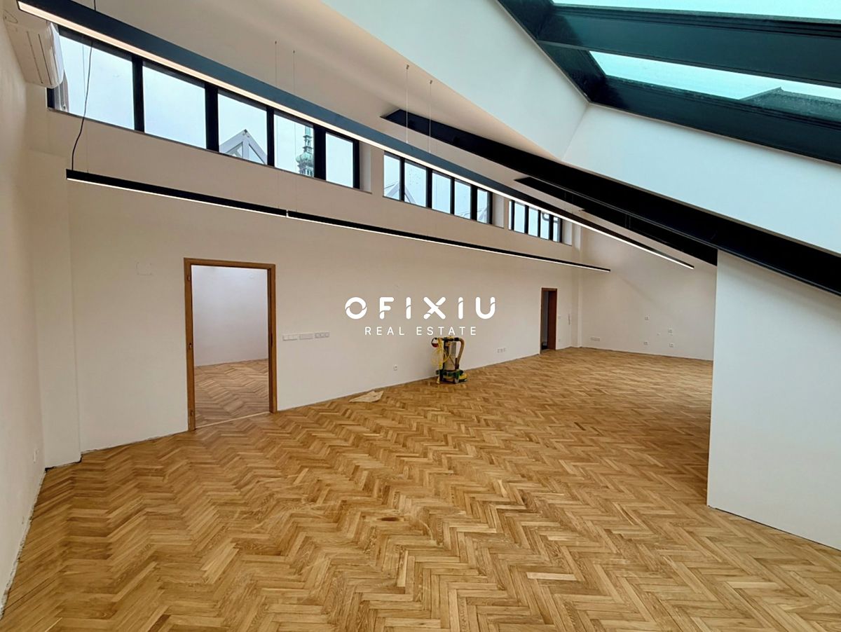 Pronájem kanceláře 196 m² – fotografie 5
