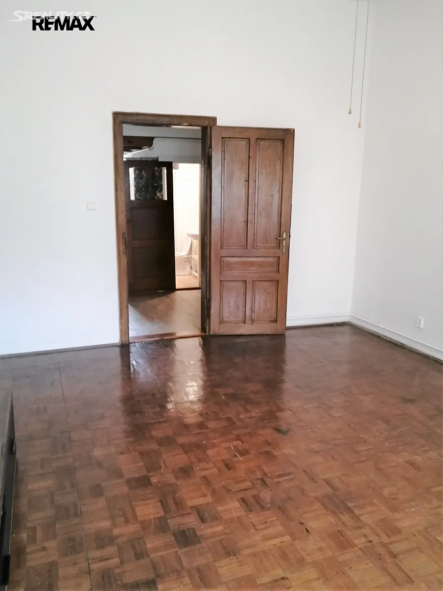 Pronájem bytu 1+1 48 m² – další