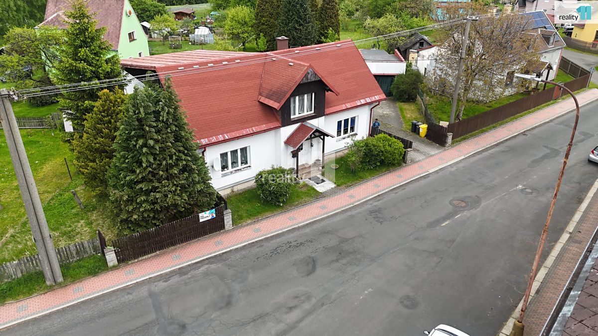 Prodej rodinného domu 154 m², pozemek 1742 m² – fotografie 4