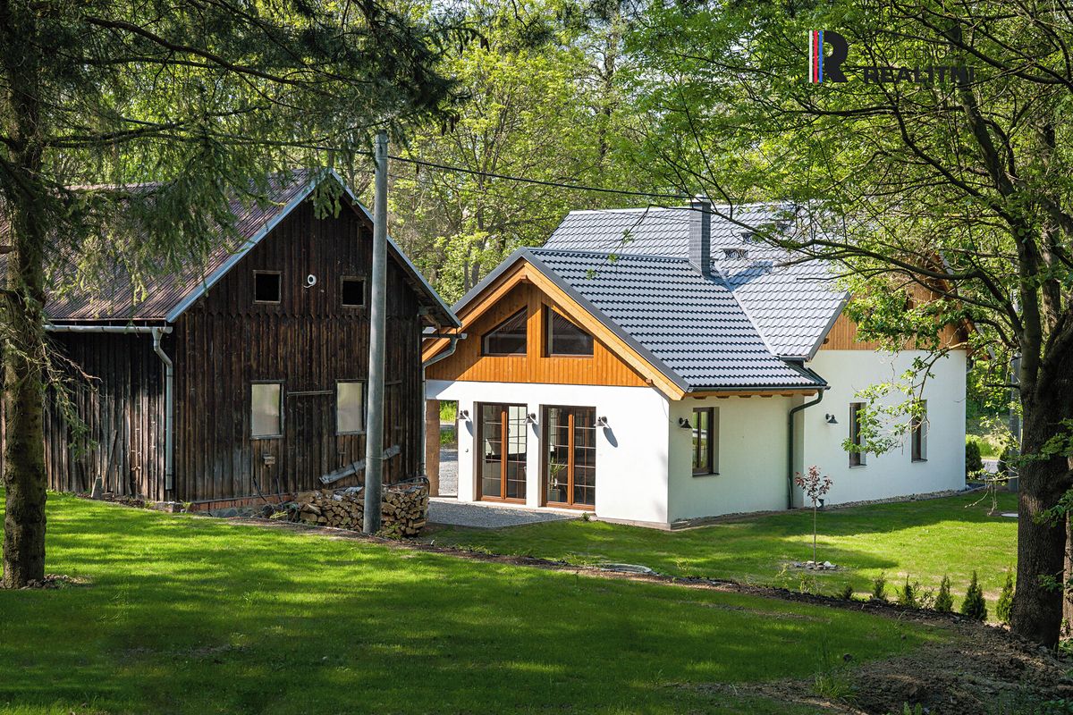 Prodej rodinného domu 123 m², pozemek 1816 m² – fotografie 2