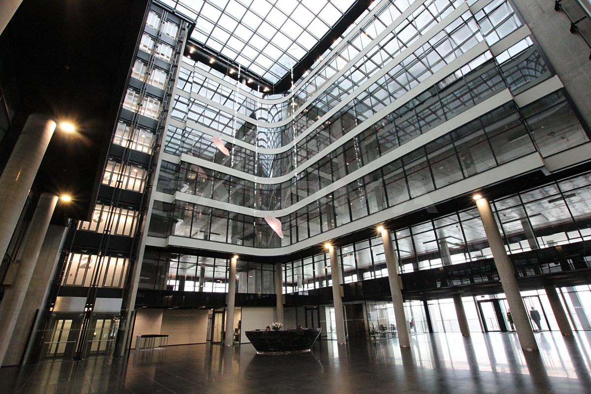 Pronájem kanceláře 1043 m² – fotografie 4
