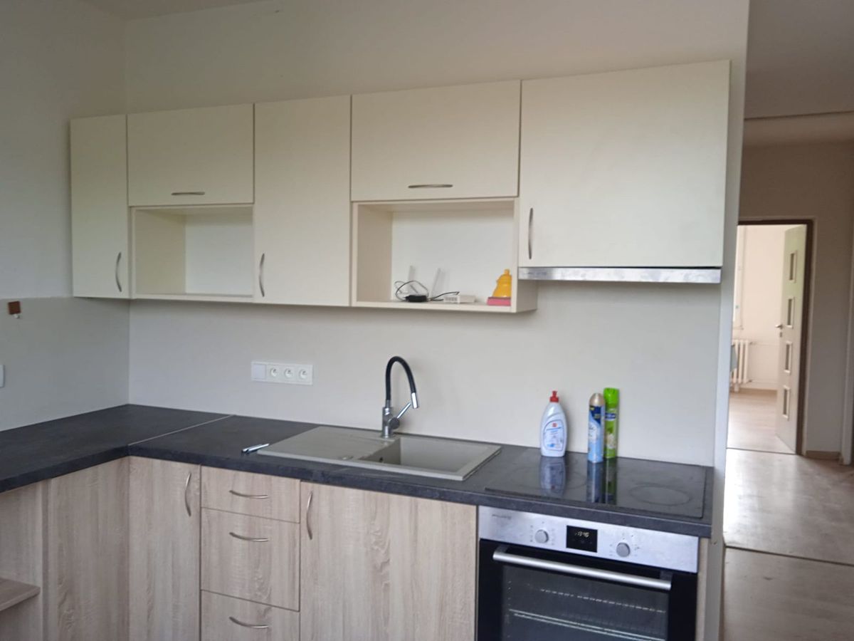 Pronájem bytu 3+1 78 m², Radvanice – fotka 1 z 3