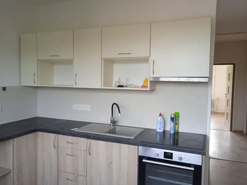 Pronájem bytu 3+1 78 m², Radvanice – náhled fotky 1
