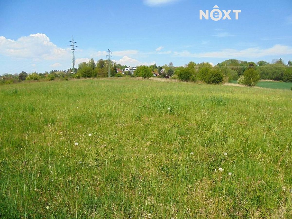 Prodej stavebního pozemku 2187 m² – fotografie 2