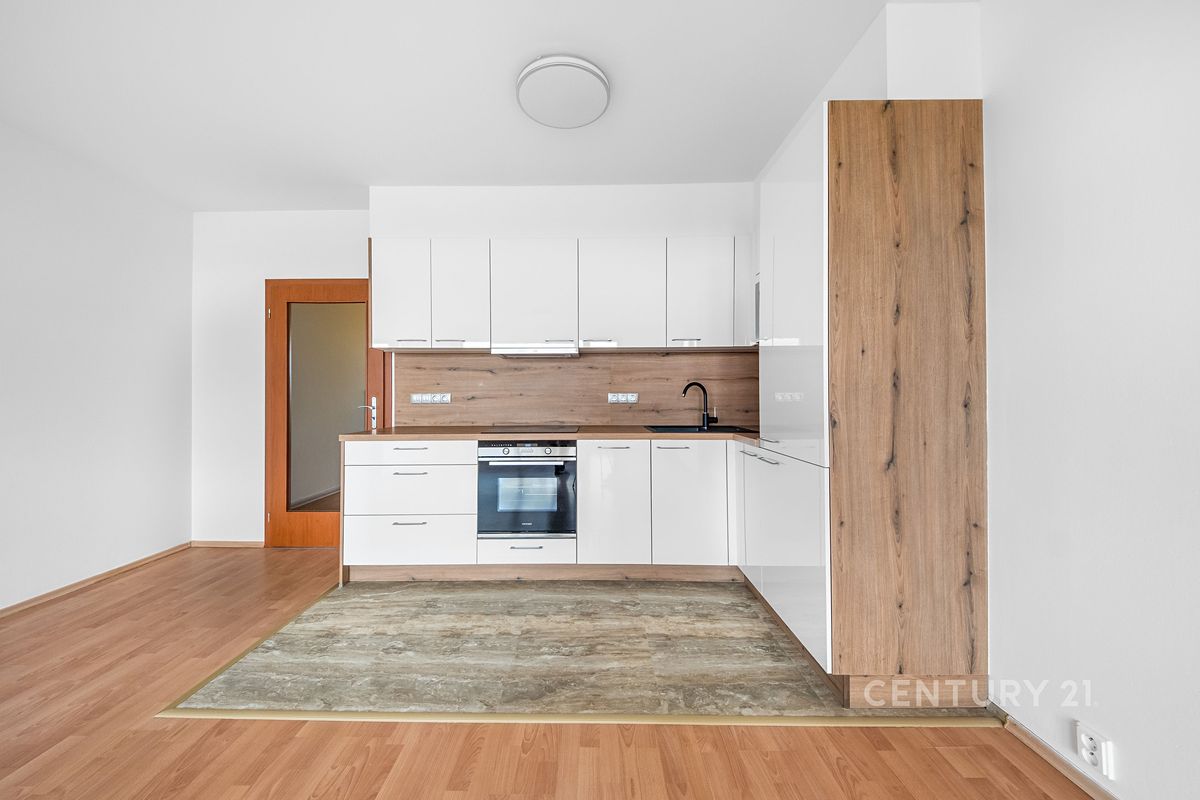 Pronájem bytu 2+kk 64 m²