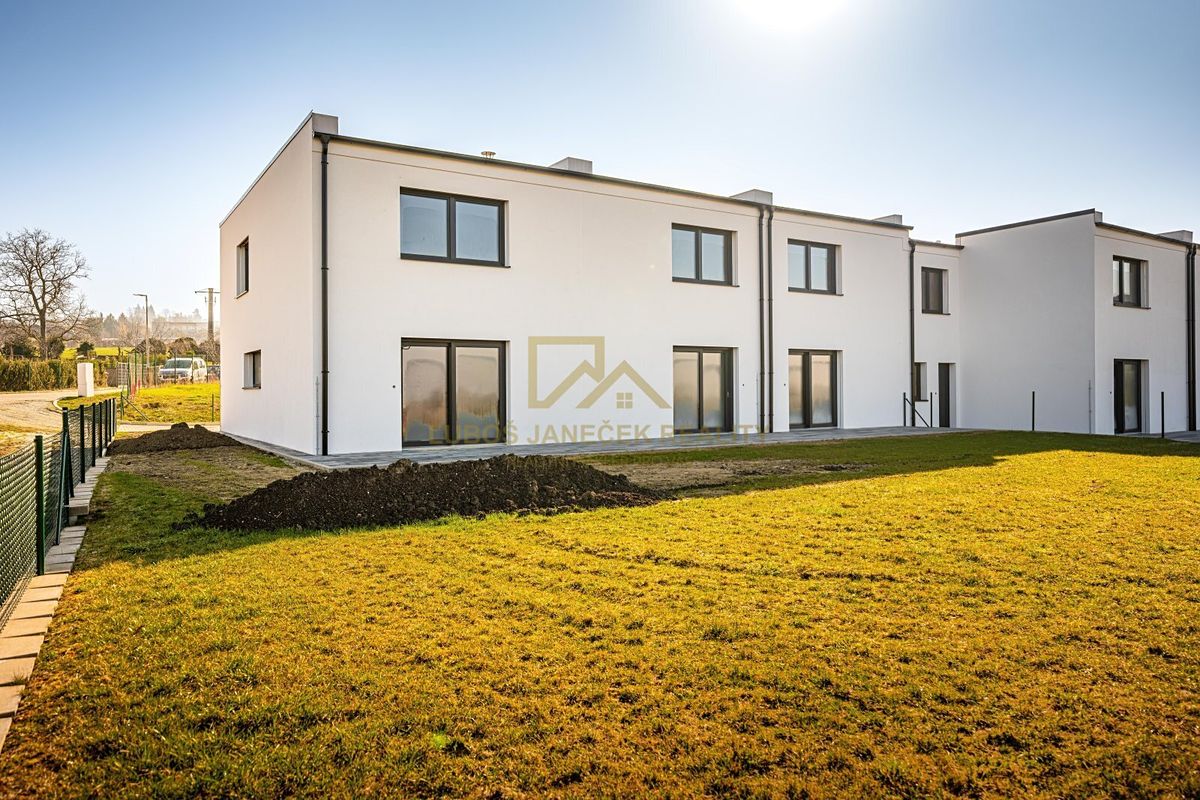 Prodej rodinného domu 112 m², pozemek 272 m² – fotografie 4