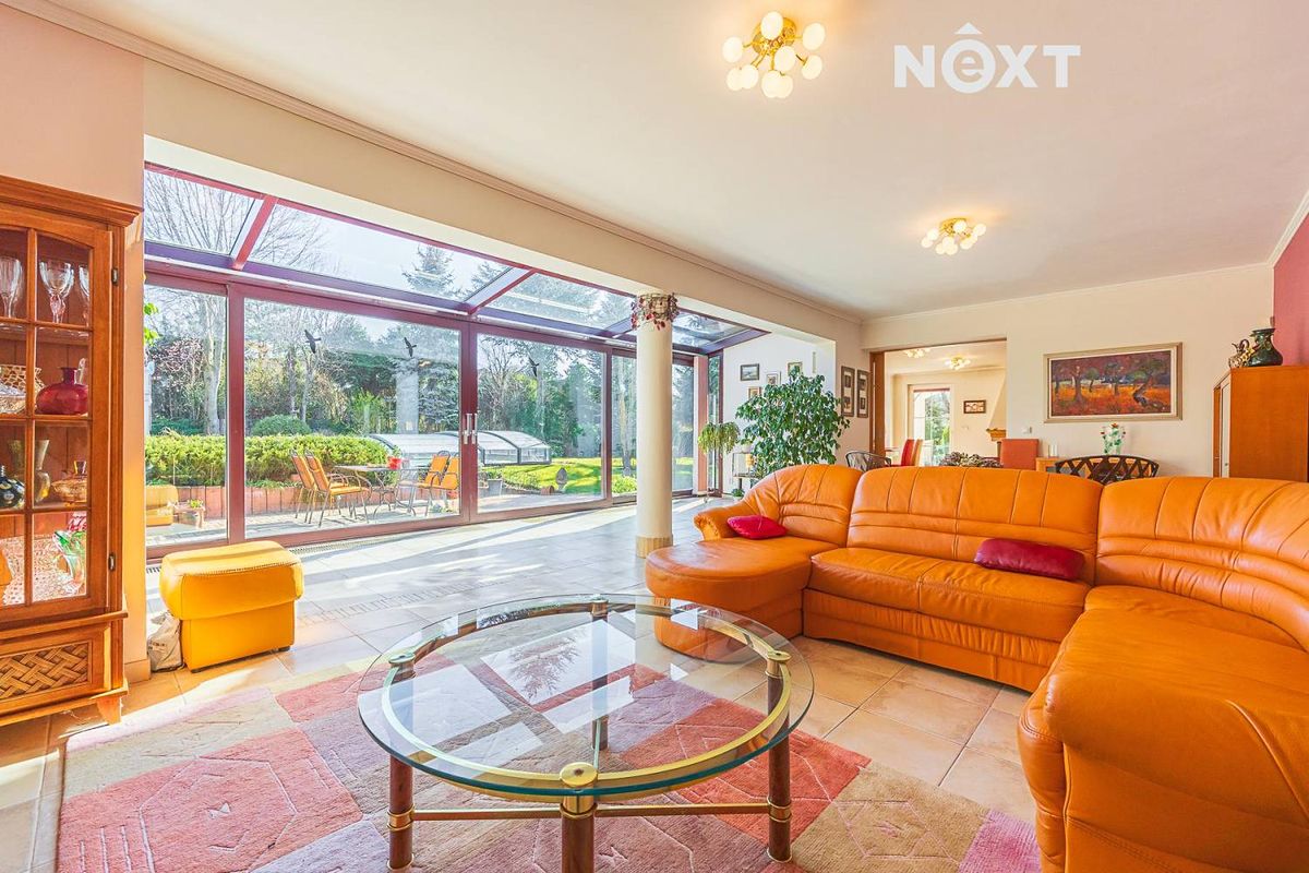 Prodej vily 420 m², pozemek 1542 m²