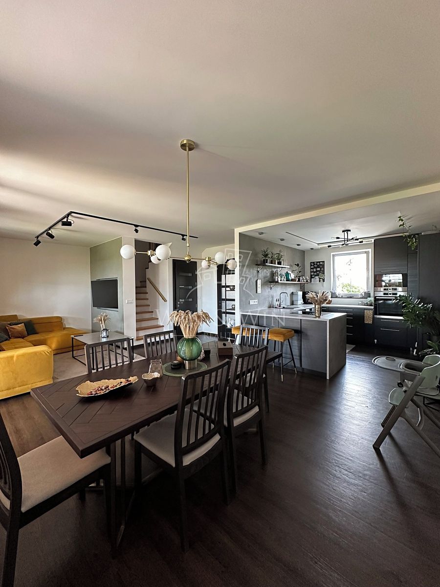 Prodej rodinného domu 106 m², pozemek 280 m² – fotografie 3