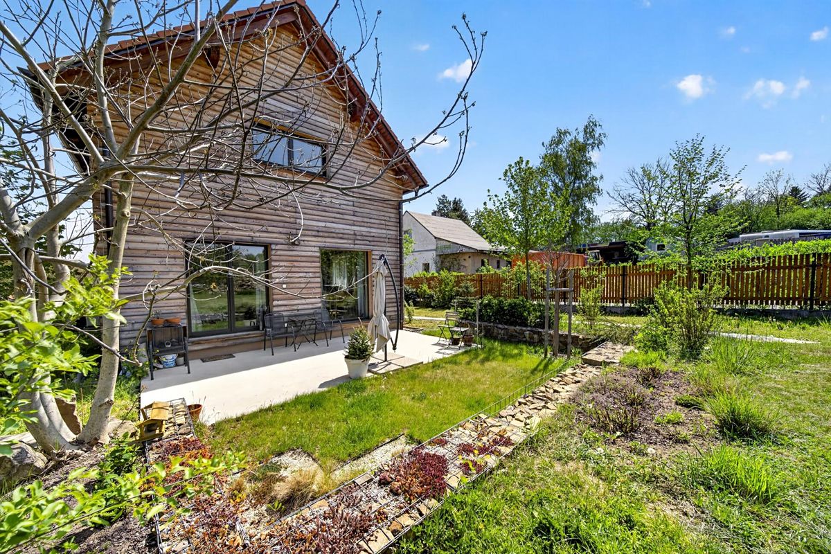 Prodej rodinného domu 120 m², pozemek 848 m²