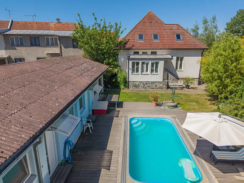 Prodej rodinného domu 200 m², pozemek 1393 m², Bystřice – náhled fotky 1