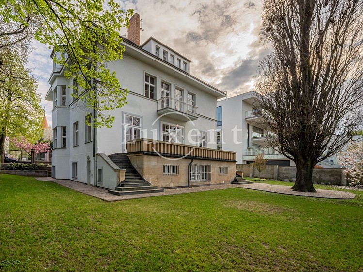 Будинок на продаж, 726 м² (3 з 29)