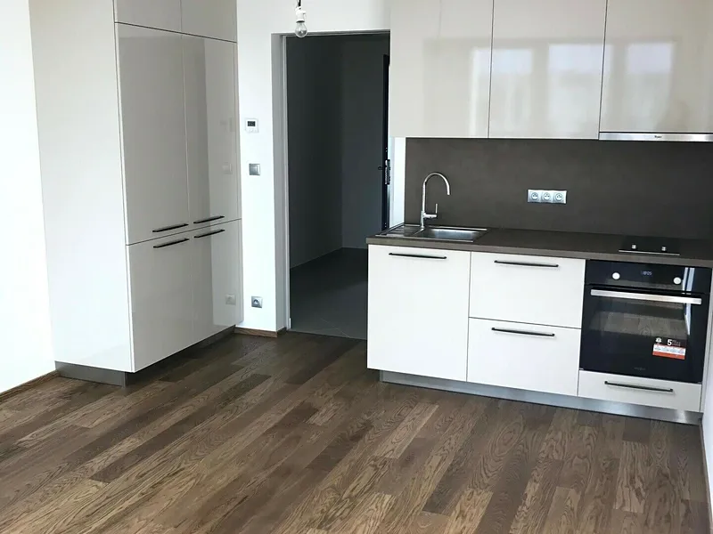 Prodej bytu 1+kk 34 m², Kurta Konráda, Praha