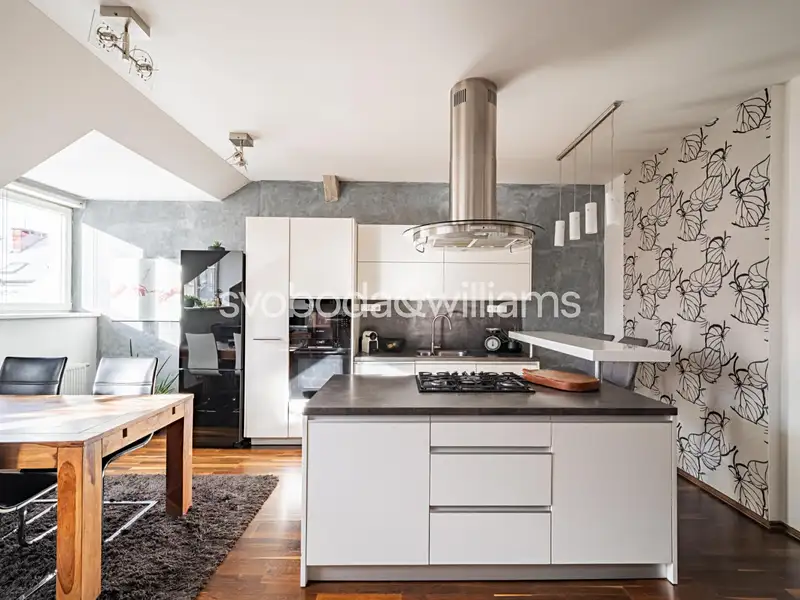 Prodej bytu 4+kk 141 m², Praha – náhled fotky 2