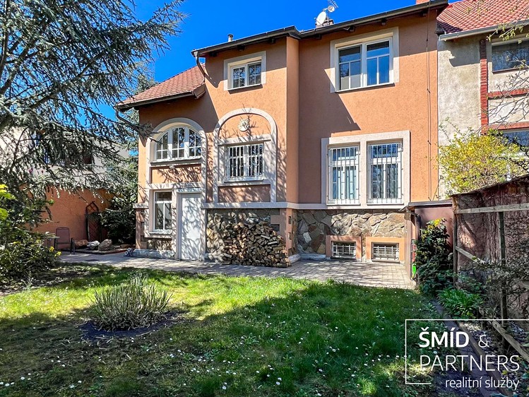 Будинок на продаж, 186 м² (2 з 49)