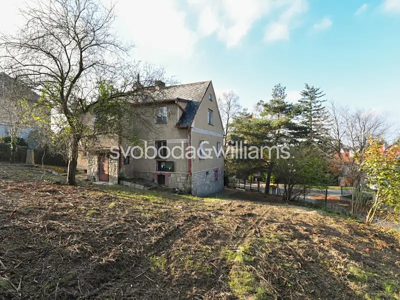 Prodej rodinného domu 210 m², pozemek 858 m², Praha – náhled fotky 2