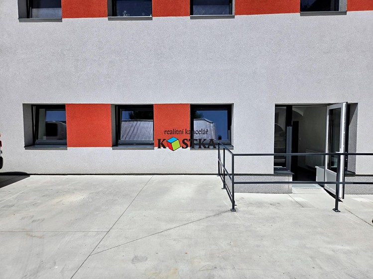 Pronájem komerčního prostoru, 23 m² (8 z 13)